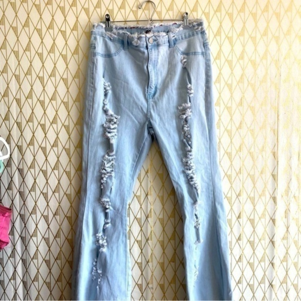 Romo studio light wash jeans​